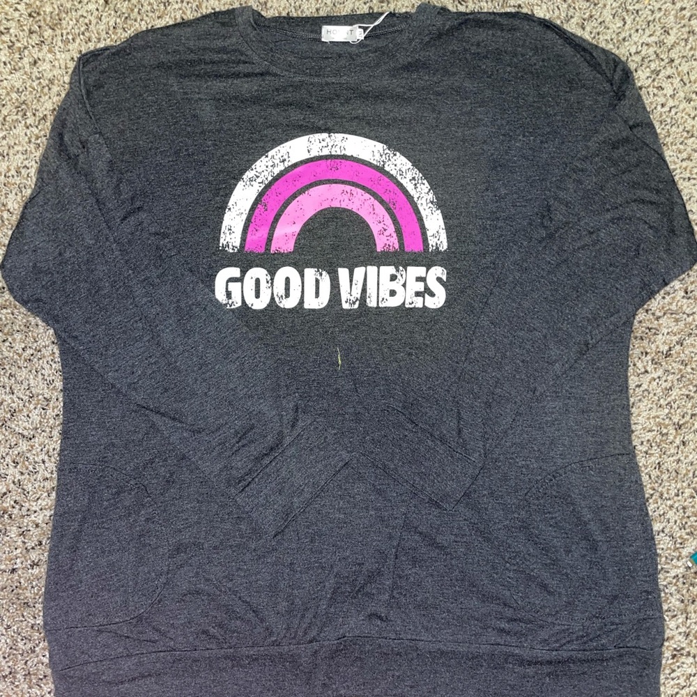 Grey long sleeve top from Amazon. Size XXL.